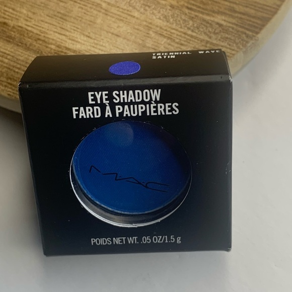 MAC Cosmetics Eye Shadow Blue Triennial Wave New in box - Picture 1 of 4